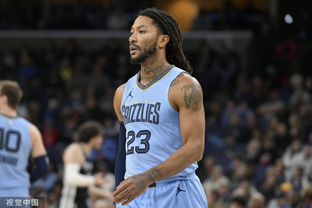 他年轻球员 他年轻球员